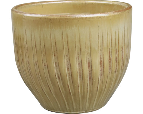 Keramische bloempot met geribbelde textuur