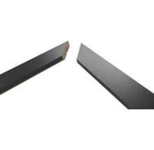 Twee grijze houten latten in detail