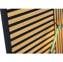 Akoestisch paneel met houten lamellen