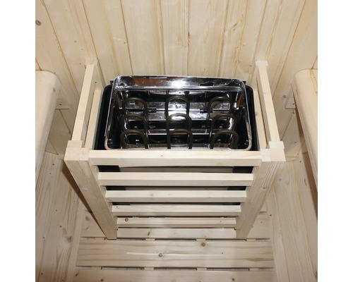 Saunakachel met houten bekleding in een sauna