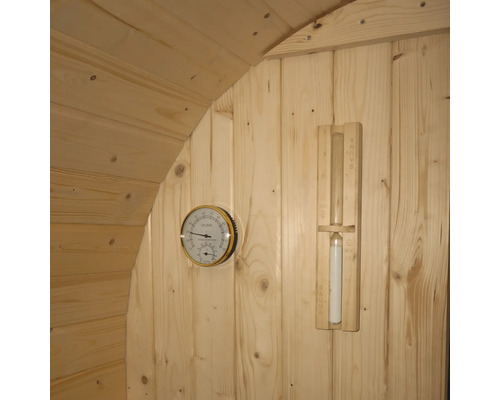 Sauna-interieur met thermometer en zandloper
