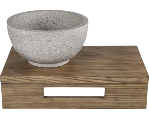 Kunststenen schaal op een houten dienblad