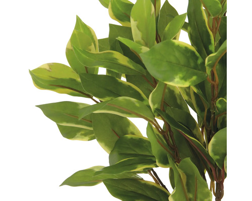 Kunstmatige struik met bladeren ter decoratie