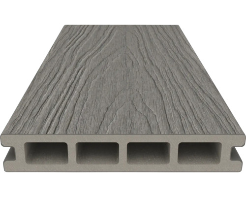Terrasplank van houtcomposiet met holkamerprofiel