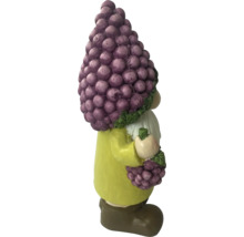 Tuinkabouter met druivenmotief als decoratie voor buiten