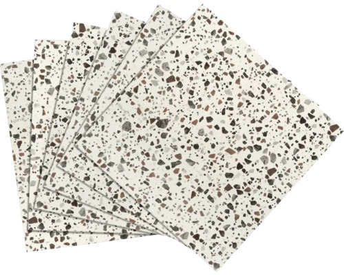 Meerdere vloertegels met terrazzo-patroon