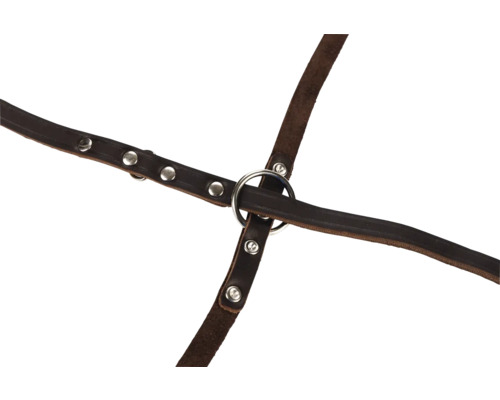 Lederen harnas met metalen ringen en klinknagels