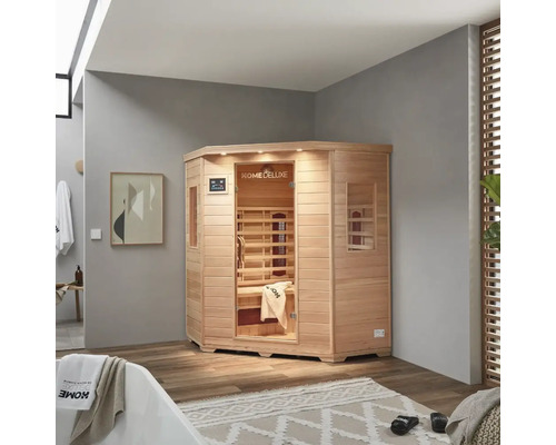 Houten hoeksauna met glazen deur in badkamer