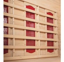 Infraroodcabine interieur met houten bekleding en infraroodstralers