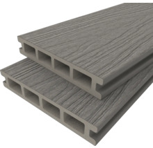 Twee composiet terrasplanken met holle kamers