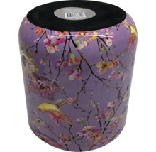 Decoratieve kruk met bloemmotief en vogelafbeeldingen