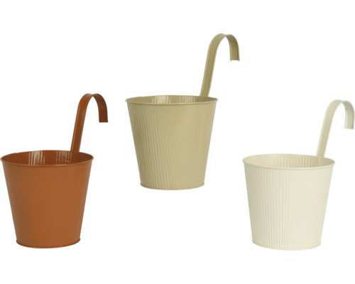 Drie gekleurde metalen hanging bloempotten voor planten