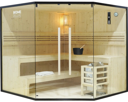 Sauna met houten banken, glazen elementen en zwart frame