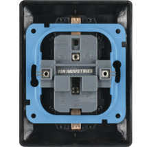 Achteraanzicht van een stopcontact met het opschrift ION INDUSTRIES