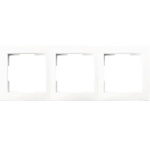 Drievoudig frame voor schakelaars en stopcontacten