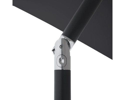 Detailopname van een parasol met verstelbaar scharnier