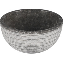 Stenen schaal met horizontale groeven