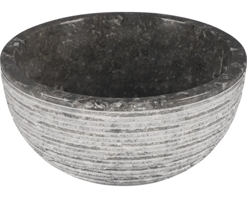 Stenen schaal met horizontale groeven