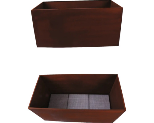 Twee plantenbakken van metaal