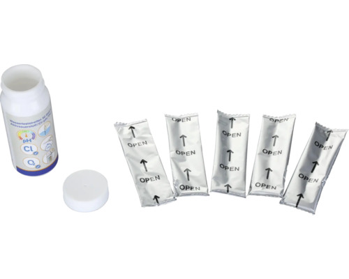 Wateranalyse teststrips met fles en afzonderlijk verpakte teststrips