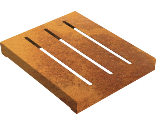 Vierkante stapsteen van metaal met sleuven