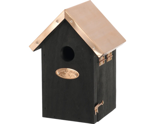 Houten vogelhuis met metalen dak en een ronde opening