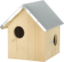 Houten vogelhuisje met metalen dak