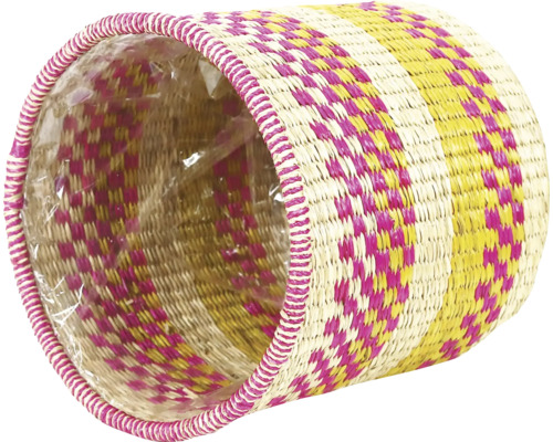 Gevlochten plantenpot met plastic inzet en patroon