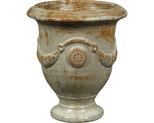 Terracotta bloempot met decoratieve reliëfs