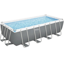 Rechthoekig zwembad met stalen frame en water