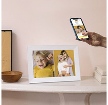 Digitale fotolijst met geüploade foto's vanaf een smartphone