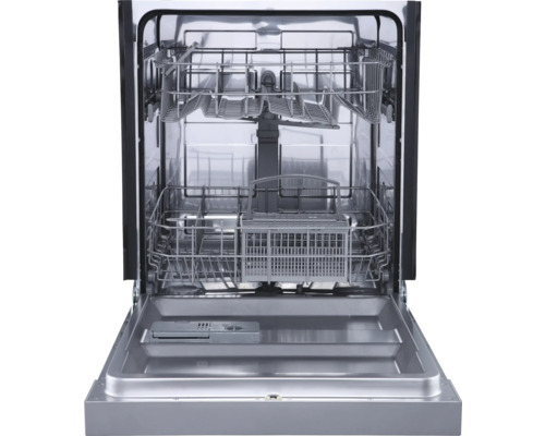 Geopende vaatwasser met vaatwaskorven