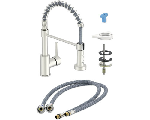 Keukenkraan met sproeislang en installatiemateriaal