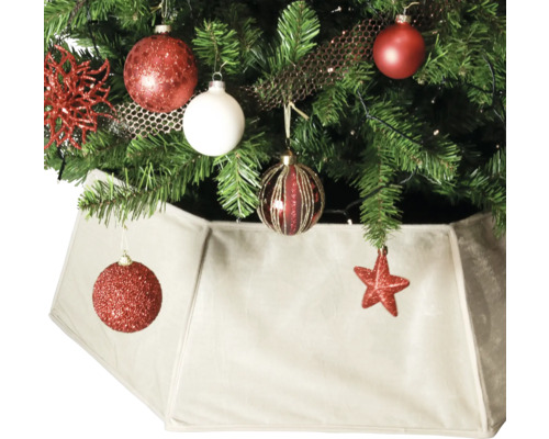 Versierde kerstboom met boomkleed