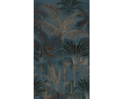 Behang met tropisch palm- en bladerpatroon in donkerblauw en brons.