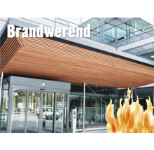 Gebouw met brandwerende houten bekleding