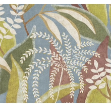 Vliesbehang met groot bladerpatroon in verschillende vormen en kleuren.