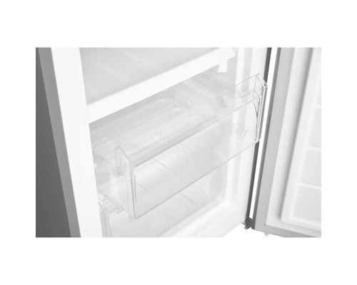 Interieur van een koelkast met transparante lade