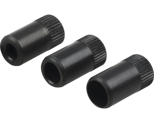 Drie geribbelde metalen hulzen