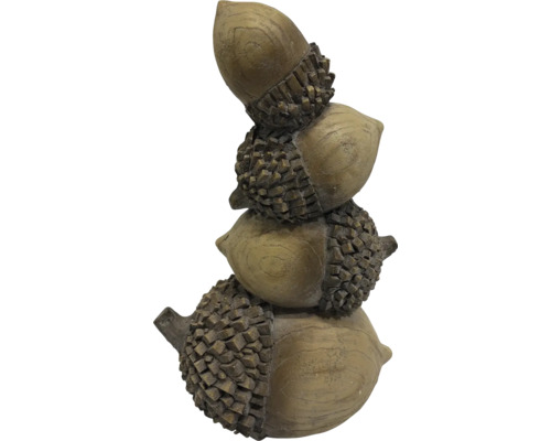 Decoratieve tuinfiguur van gestapelde eikels
