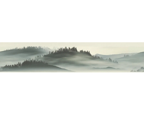 Panoramisch behang met een mistig boslandschap, glooiende heuvels en naaldbomen gehuld in mist.