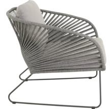 Grijze fauteuil met kussens en metalen frame