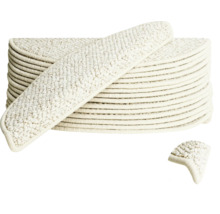 Stoffen trapmatten in een stapel