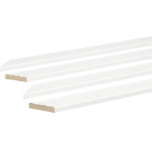 Witte houten plinten