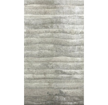 Gestructureerd oppervlak met horizontale, onregelmatige lagen in betonlook.