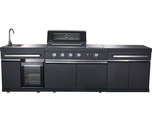 Buitenkeuken met gootsteen, grill, oven en koelkast