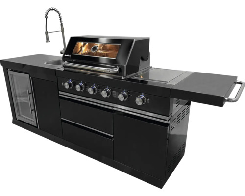 Zwarte buitenkeuken met spoelbak, koelkast, barbecue en werkblad