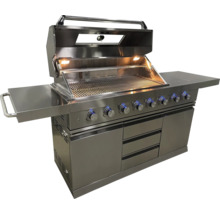 Roestvrijstalen buitenkeuken met meerdere branders, opbergruimte en werkbladen