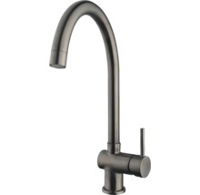 Metalen keukenkraan met hoge uitloop