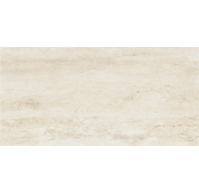 Keramische tegel met travertijnlook in beige met horizontale adering.